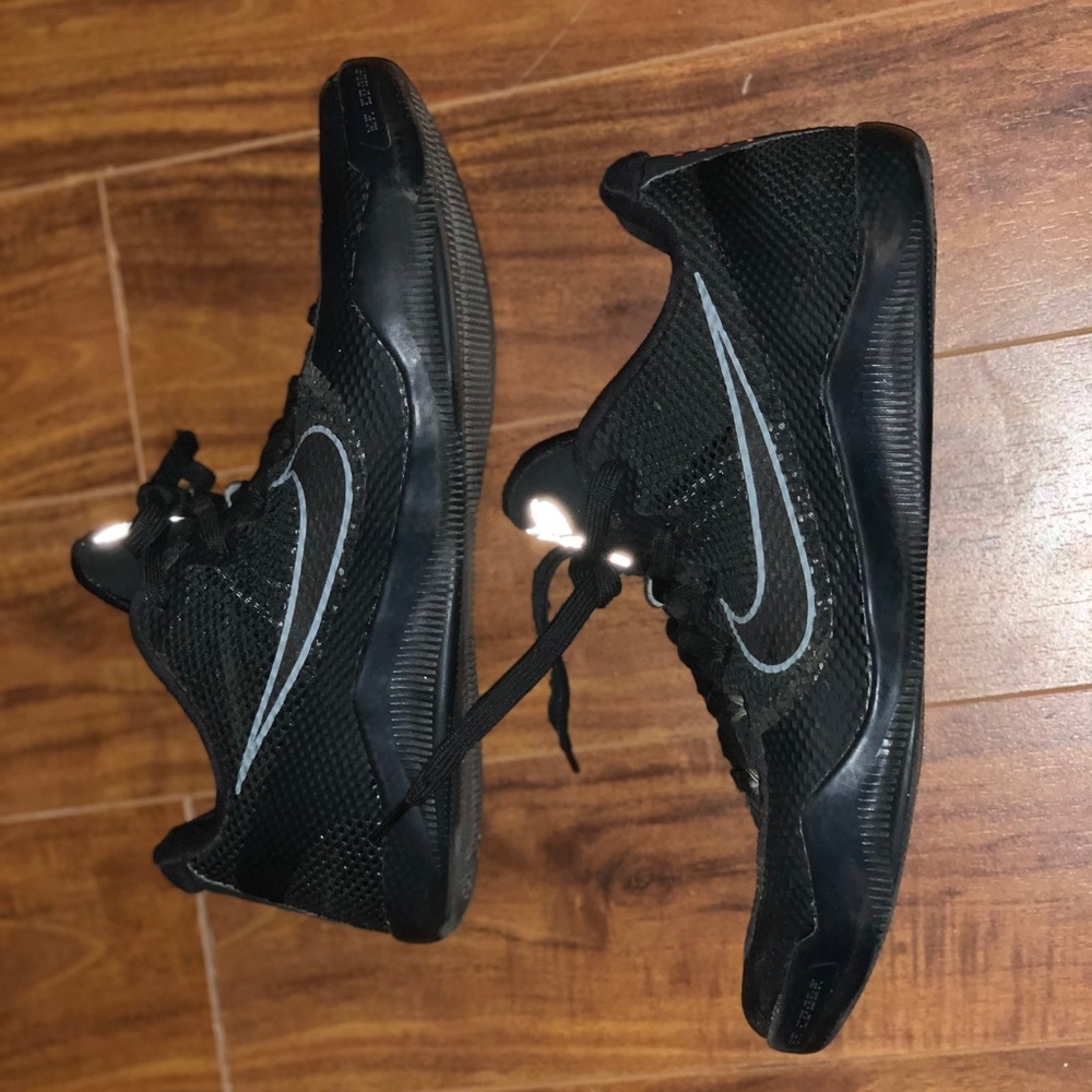 Nike Basketball shoe (Kobe)